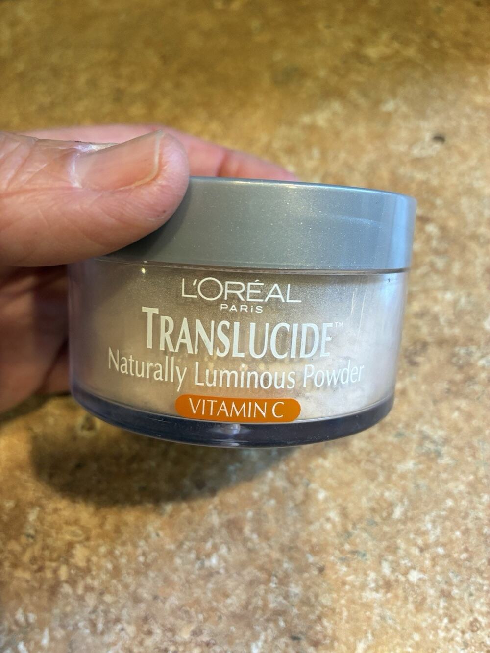 NEW L'OREAL TRANSLUCIDE Naturally Luminous Loose Powder - Translucent
